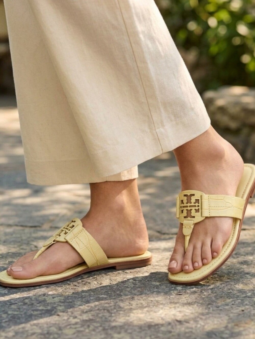Tory Burch Pale Yellow Leather Thong Slide Sandals Size 7.5